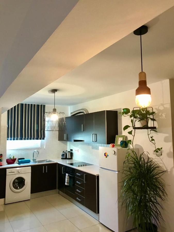 Fat Cow Apartment 101 Larnaca Exterior photo