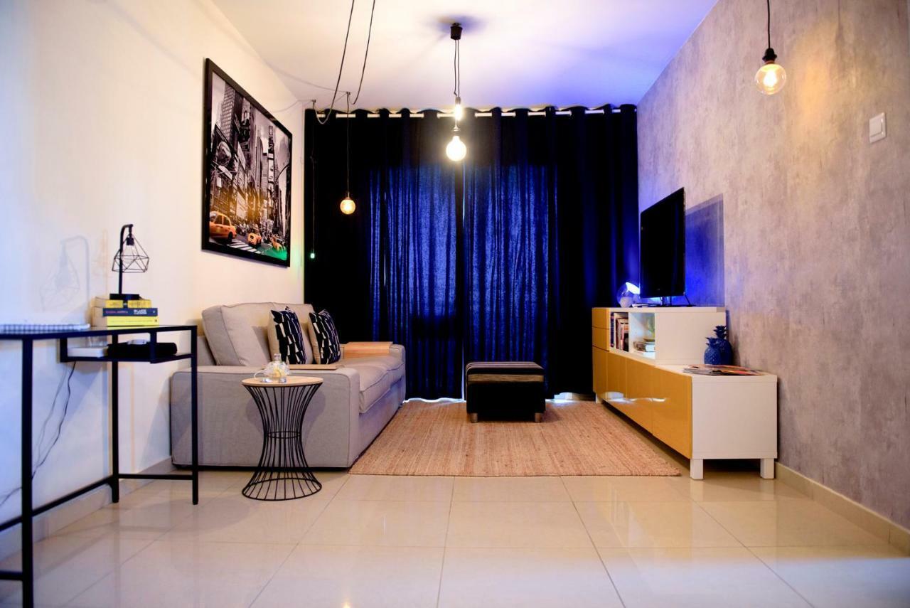 Fat Cow Apartment 101 Larnaca Exterior photo
